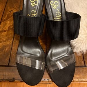 So Me Black Clear Strap Sandal, size 10